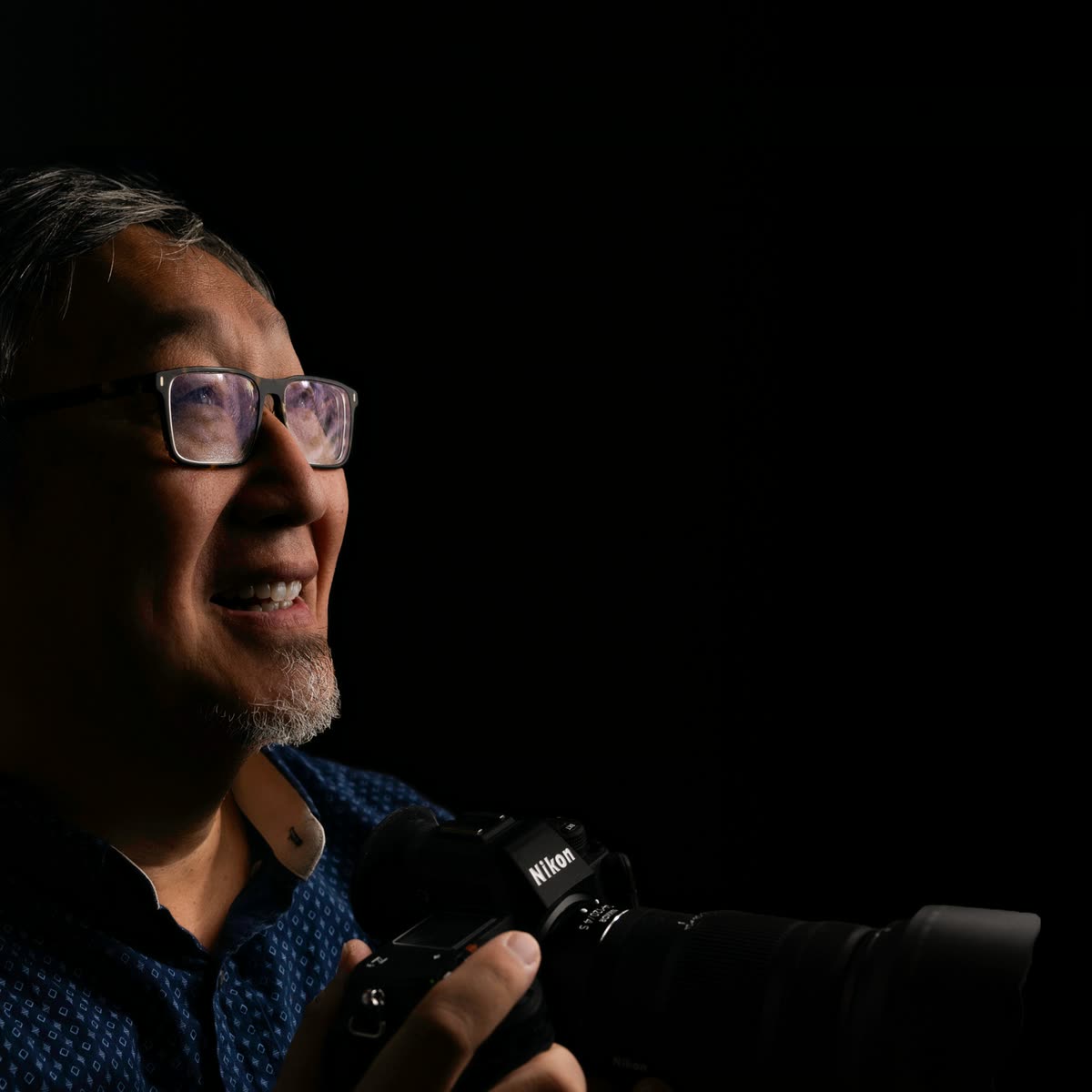 Kolja Chang mit Nikon, Fotograf